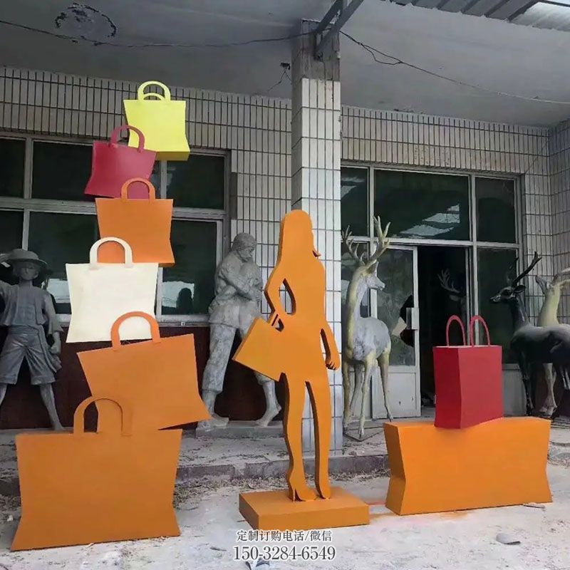 房地產(chǎn)購(gòu)物人雕塑精品，標(biāo)識(shí)雕塑，小區(qū)不銹鋼購(gòu)物人雕塑供給
