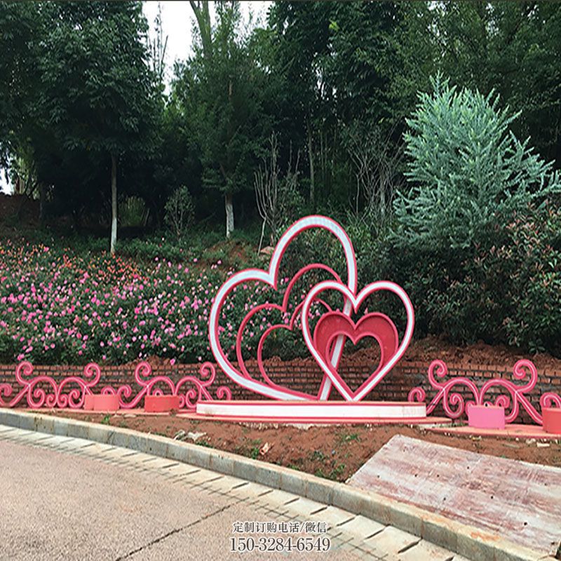 地產(chǎn)love雕塑提供，露天雕塑，生產(chǎn)燈光love雕塑