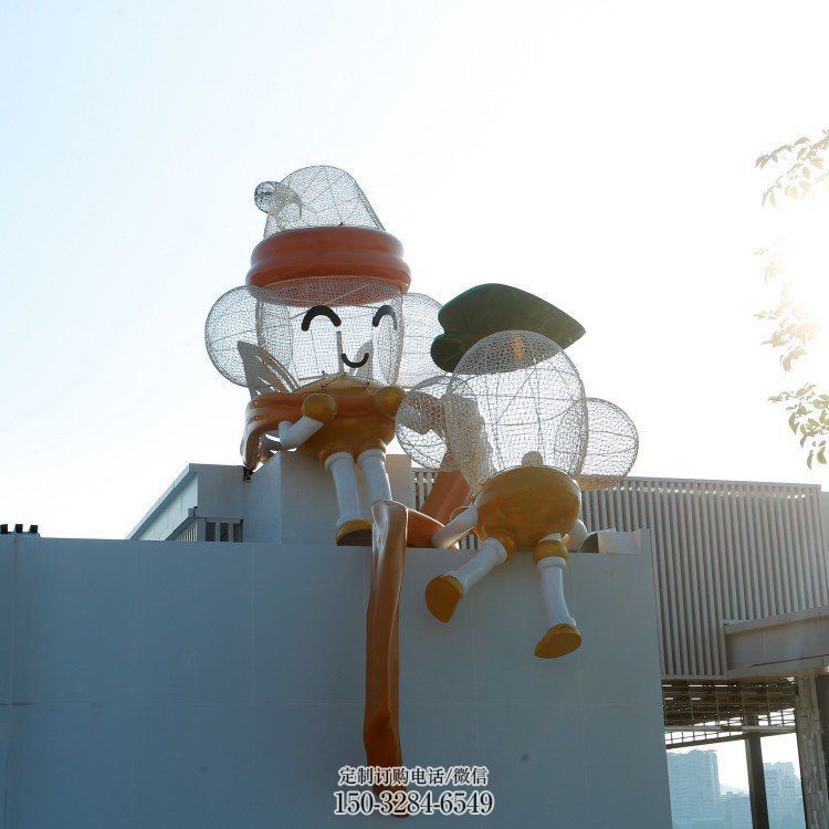 鏤空卡通雕塑服務(wù)商，美陳雕塑，鐵藝卡通雕塑訂做廠家