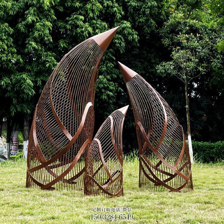 鏤空竹筍雕塑制作，景區(qū)案例，鏤空不銹鋼竹筍雕塑定做