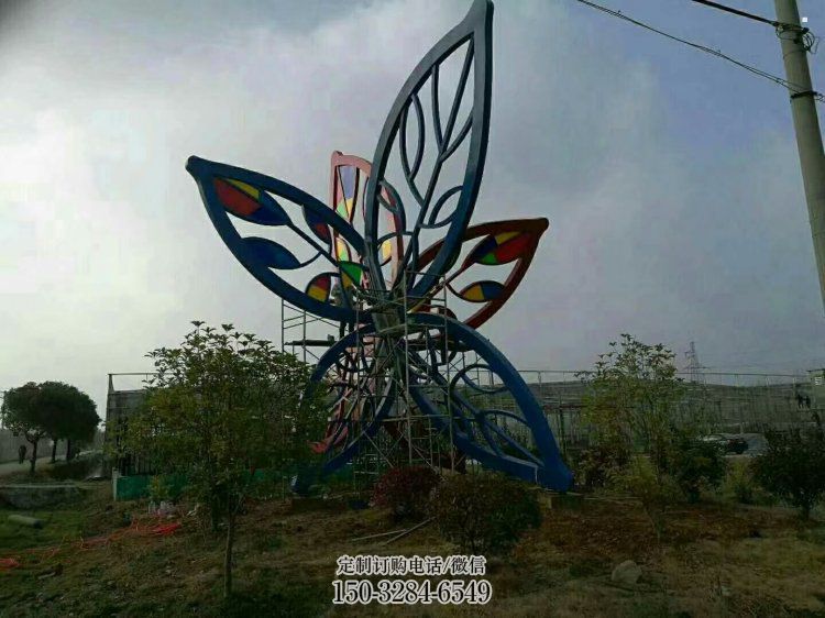 燈光樹葉雕塑優(yōu)選，景區(qū)案例，抽象燈光樹葉雕塑選用