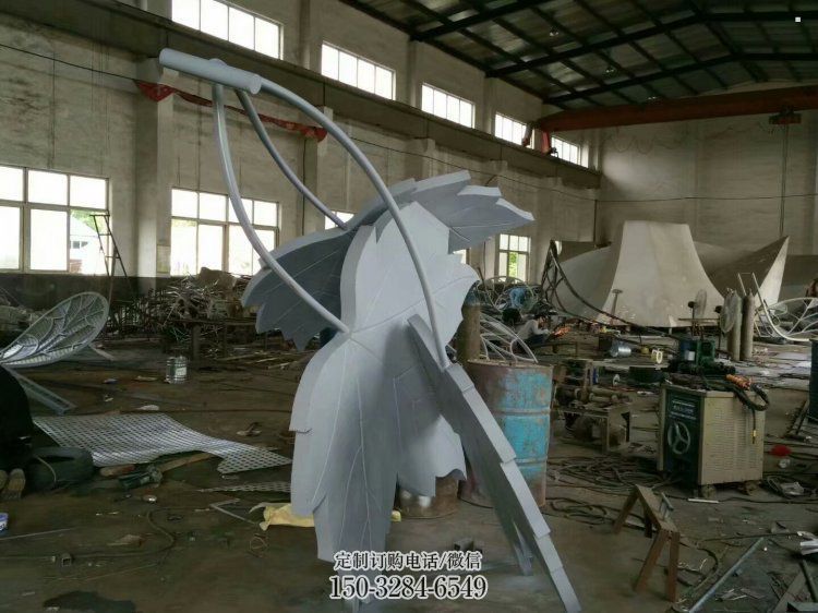 楓葉雕塑生產(chǎn)，景區(qū)案例，景觀不銹鋼楓葉雕塑優(yōu)選